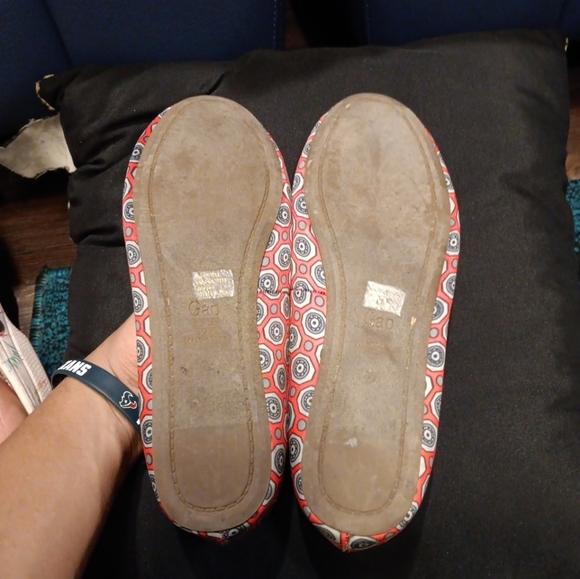 Vintage Gap Women’s Ballet Flats, Red with Art Deco Geometric print Size 7.5 - Picture 2 of 5